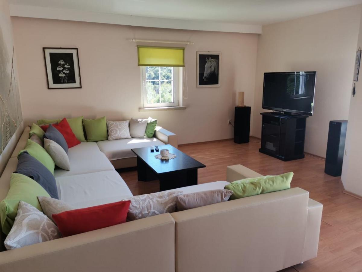 פובליה Apartment Tempera מראה חיצוני תמונה